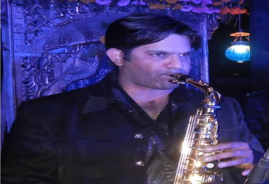 best saxophone player vadodara